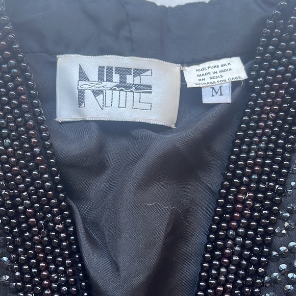 Beautiful beaded black jacket. 100% pure silk. Perfect condition. - Picture 2 of 6